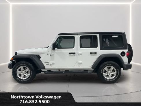 Used 2018 Jeep Wrangler Unlimited Sport S AWD/4WD image 2