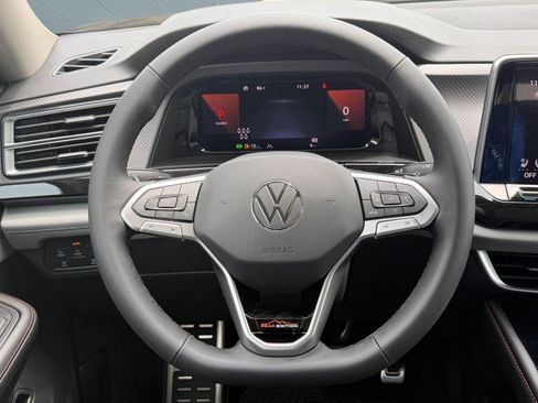 New 2026 Volkswagen Atlas Peak Edition AWD/4WD image 16