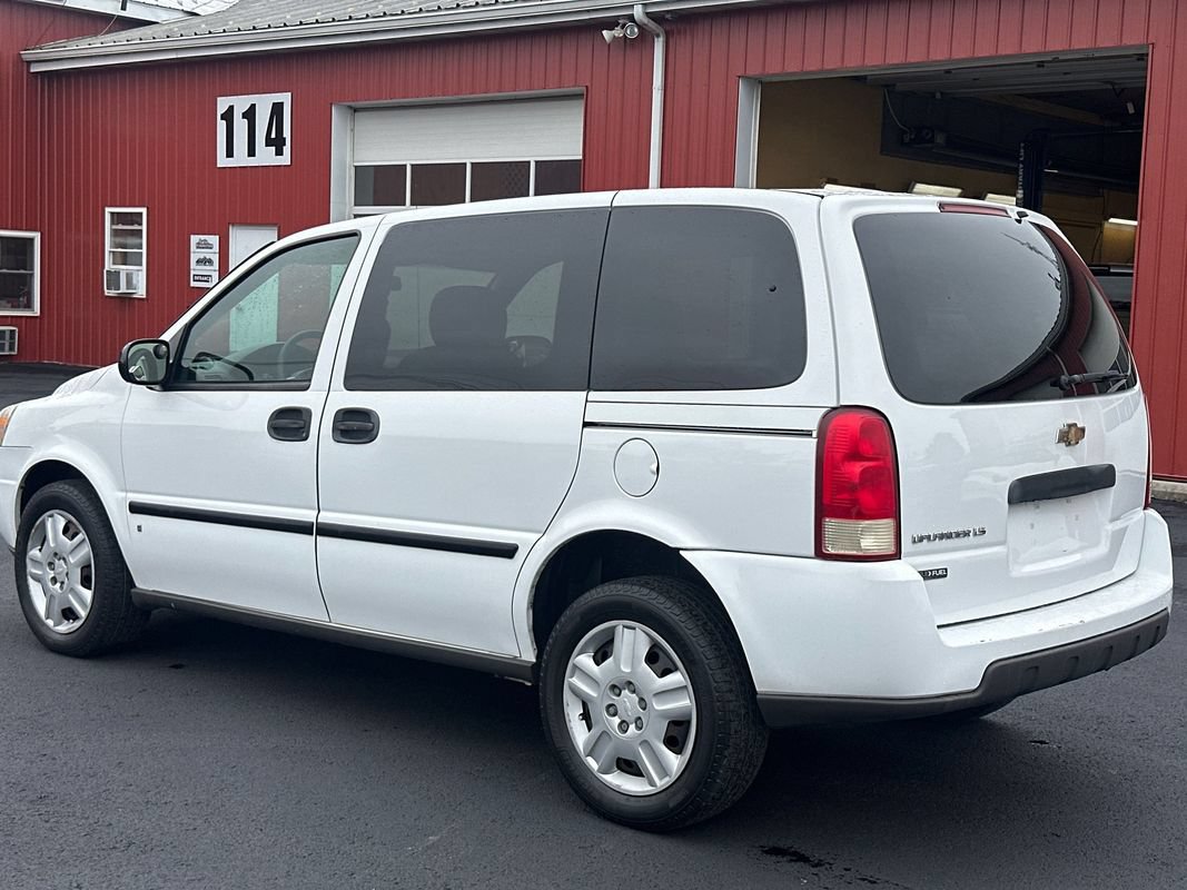 Used 2008 Chevrolet Uplander LS w/ Climate Package FWD image 6