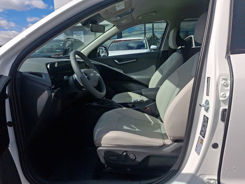 New 2026 Kia Niro EX image 9