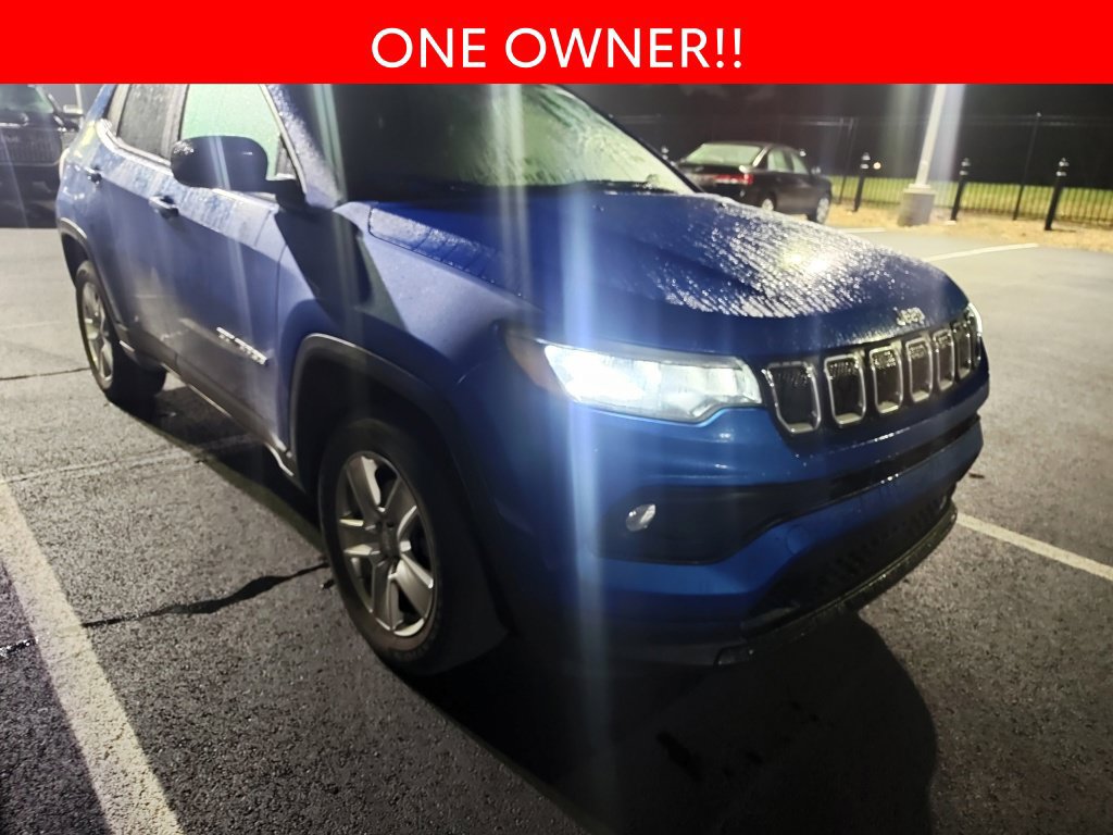 Used 2022 Jeep Compass Latitude AWD/4WD image 3