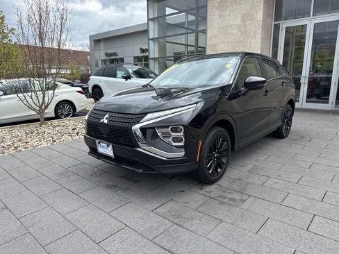 Used 2024 Mitsubishi Eclipse Cross LE AWD/4WD image 3