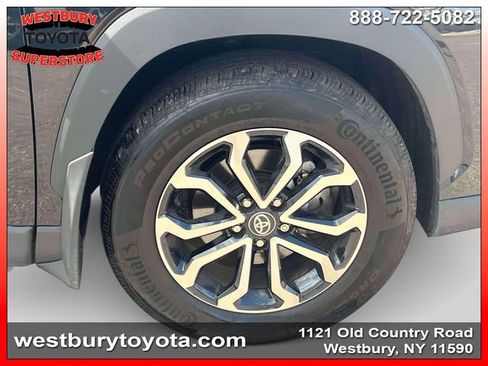 Used 2023 Toyota Corolla Cross AWD Hybrid image 14