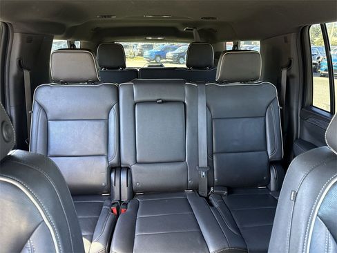 Used 2021 GMC Yukon XL SLT image 26