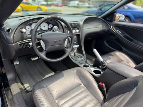 Used 2001 Ford Mustang GT RWD image 29