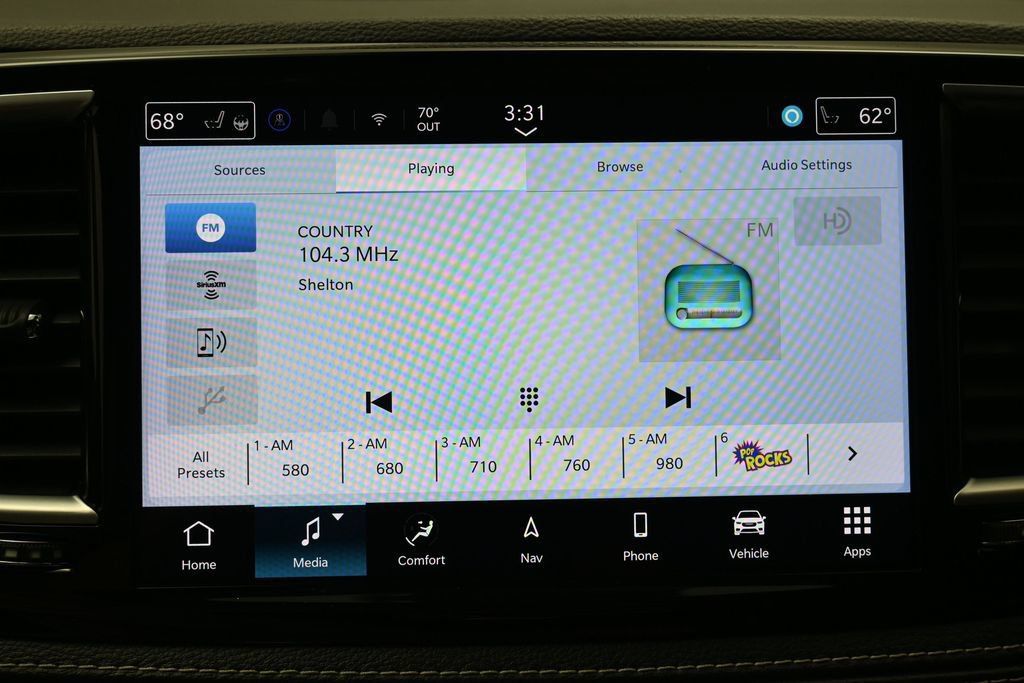 Used 2025 Chrysler Pacifica Limited FWD image 21