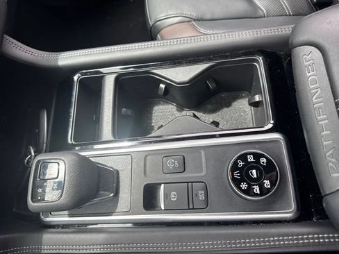 Certified 2023 Nissan Pathfinder Platinum AWD/4WD image 23