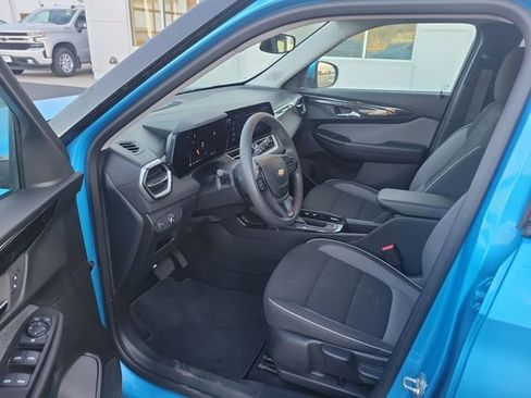 Used 2025 Chevrolet TrailBlazer LT image 11