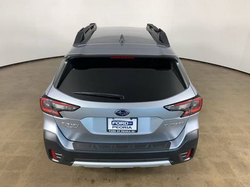 Used 2022 Subaru Outback Limited image 11