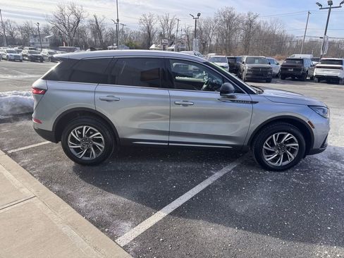 Certified 2024 Lincoln Corsair AWD image 7