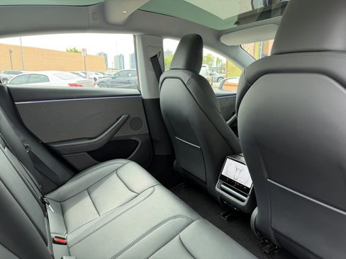 Used 2025 Tesla Model 3 Long Range RWD image 43