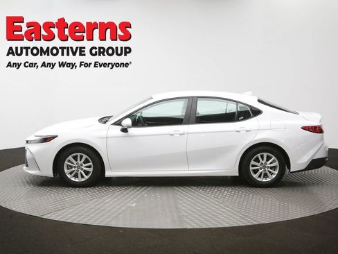 Used 2025 Toyota Camry LE FWD image 59