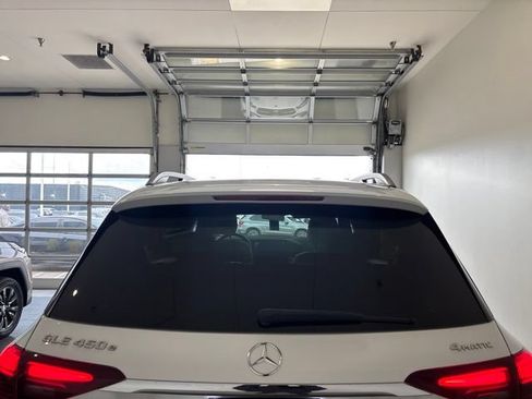 Used 2026 Mercedes-Benz GLE 450e 4MATIC image 11