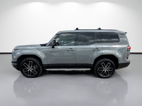 Used 2024 Lexus GX 550 w/ Accessory Package (Z1) AWD/4WD image 6