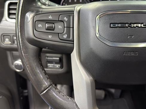 Used 2021 GMC Yukon Denali w/ Denali Premium Package image 17