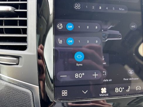 Certified 2024 Volvo XC90 B5 Core w/ Protection Package Premier image 14