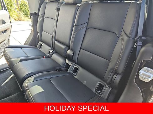 New 2025 Jeep Gladiator Willys image 13