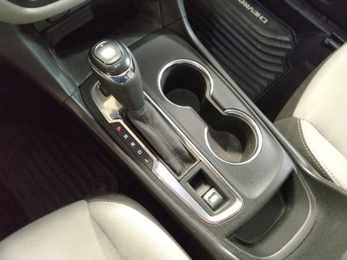 Used 2018 Chevrolet Equinox LS image 26