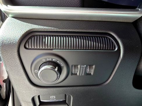 New 2026 Jeep Grand Wagoneer Limited image 18