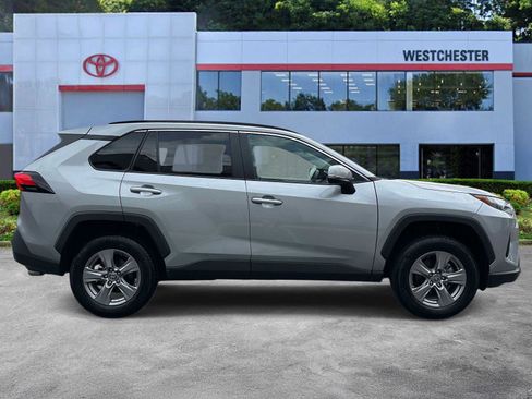 Used 2025 Toyota RAV4 XLE image 2