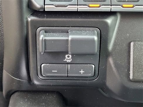 Used 2020 GMC Sierra 3500 Denali w/ Denali Ultimate Package image 14