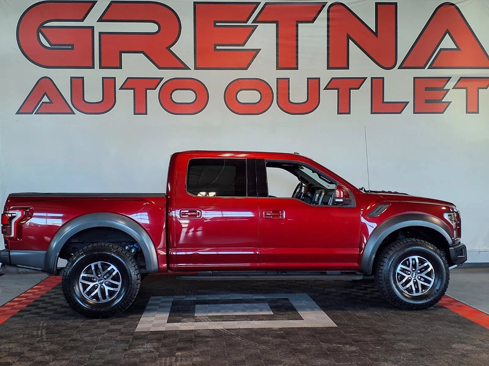 Used 2017 Ford F150 Raptor w/ Equipment Group 802A Luxury AWD/4WD image 1