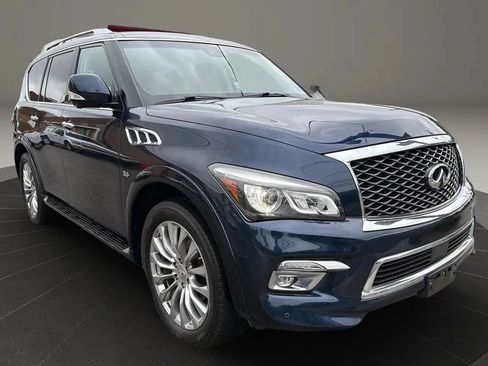 Used 2017 INFINITI QX80 4WD w/ Driver Assistance Package image 3