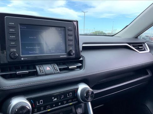 Used 2021 Toyota RAV4 XLE Premium FWD image 35