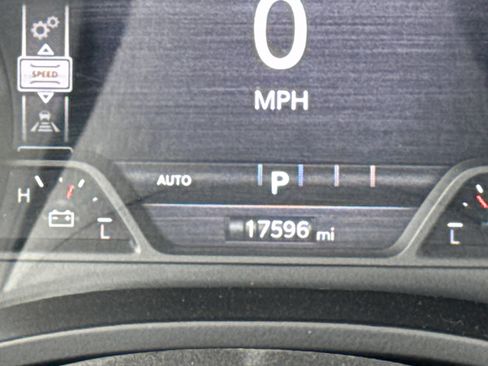 Used 2025 RAM 1500 Laramie w/ Sport Appearance Package AWD/4WD image 31