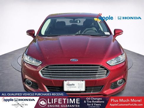 Used 2013 Ford Fusion SE FWD image 2