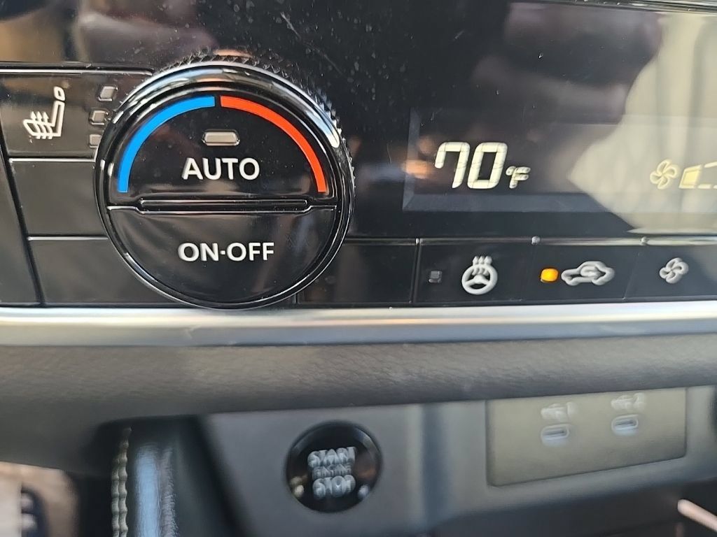 Used 2025 Nissan Rogue Platinum AWD/4WD image 20