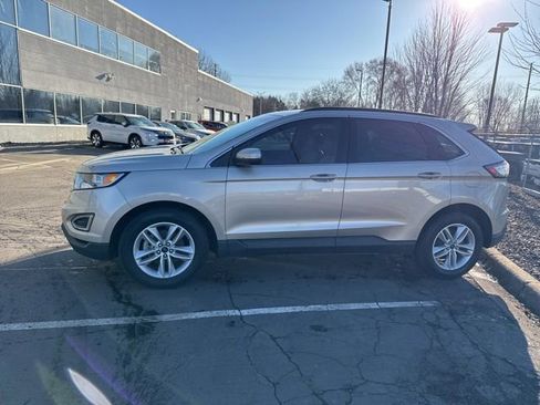 Used 2018 Ford Edge SEL w/ Equipment Group 201A image 8