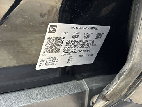 Certified 2023 GMC Yukon XL Denali Ultimate w/ LPO, Floor Liner Package AWD/4WD image 14