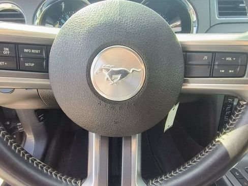 Used 2014 Ford Mustang GT RWD image 12