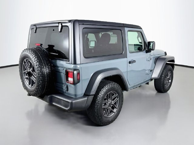 Used 2025 Jeep Wrangler Sport AWD/4WD image 7