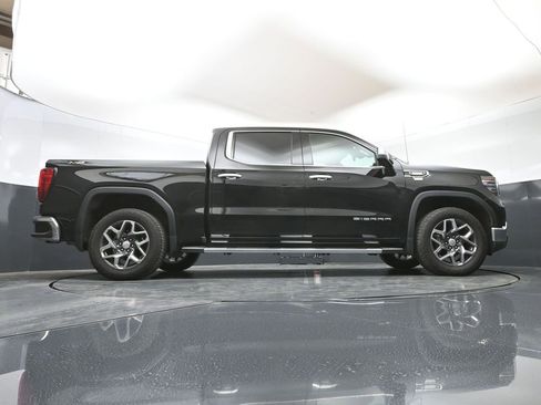 Used 2022 GMC Sierra 1500 SLT w/ SLT Premium Package AWD/4WD image 49