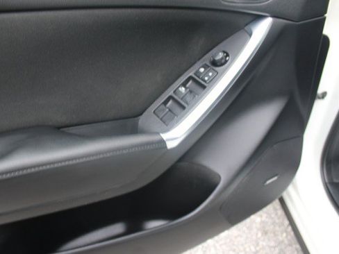 Used 2016 MAZDA CX-5 Touring w/ Touring Technology Package FWD image 12