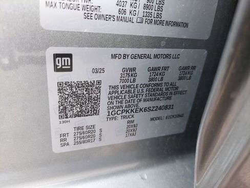 Used 2025 Chevrolet Silverado 1500 LT AWD/4WD image 36