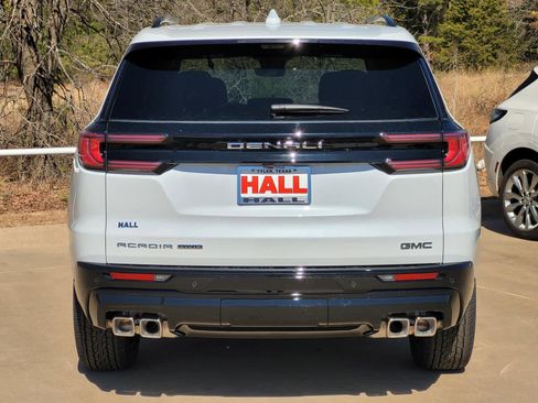 New 2026 GMC Acadia Denali Ultimate image 4