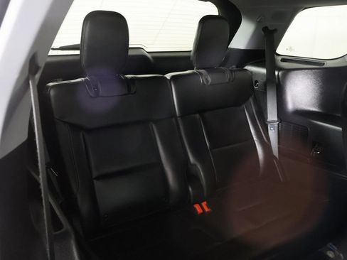 Used 2022 Ford Explorer Limited w/ Equipment Group 301A RWD image 36