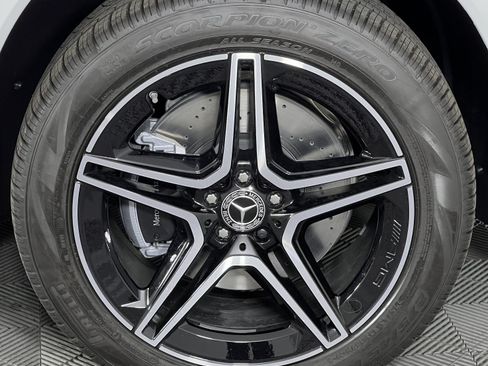 New 2026 Mercedes-Benz GLS 450 4MATIC image 15