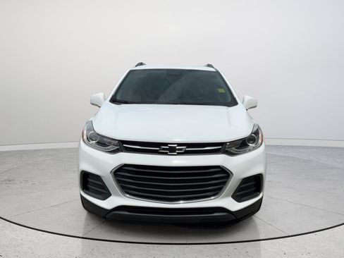 Certified 2022 Chevrolet Trax LT w/ Sport Edition FWD image 4