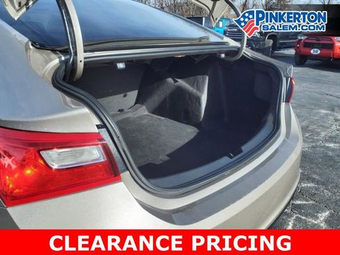 Used 2022 Chevrolet Malibu LS image 14