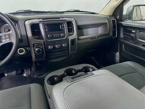 Used 2019 RAM 1500 Express image 19