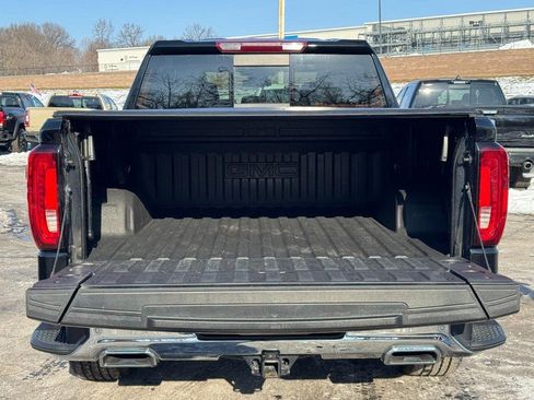 Used 2023 GMC Sierra 1500 SLT w/ SLT Premium Plus Package image 5