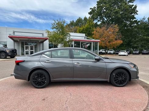 New 2025 Nissan Altima 2.5 SV w/ SV Special Edition Package image 1