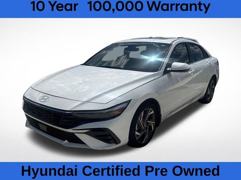 Used 2025 Hyundai Elantra SEL FWD image 12