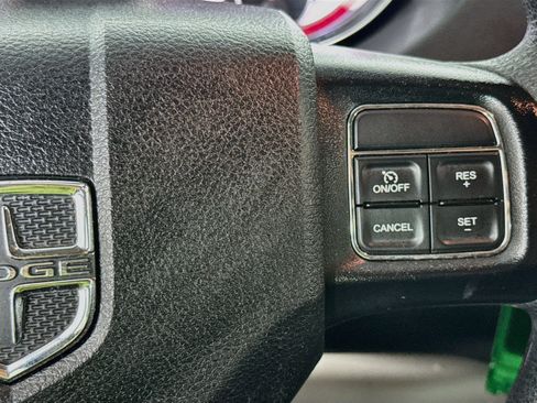Used 2018 Dodge Grand Caravan SE FWD image 13