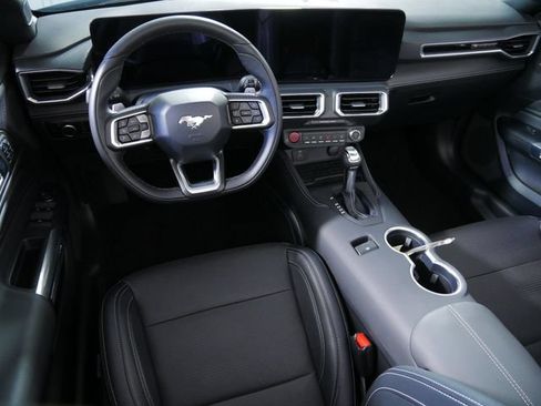 Used 2024 Ford Mustang GT Premium RWD image 4
