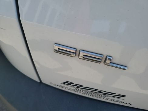 Used 2021 Ford Escape SEL w/ Technology Package FWD image 11